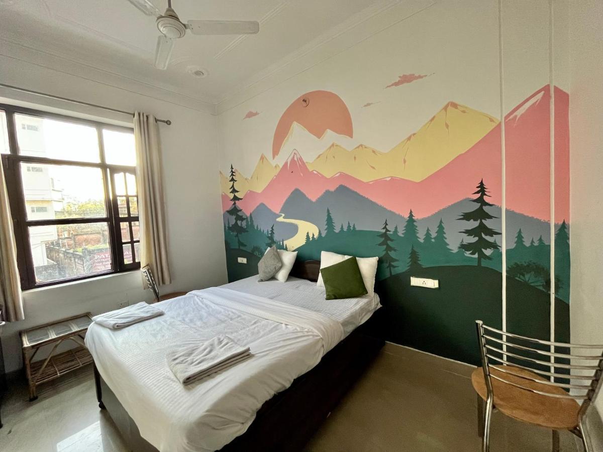 Joey'S Homestay ริชิเคช ภายนอก รูปภาพ
