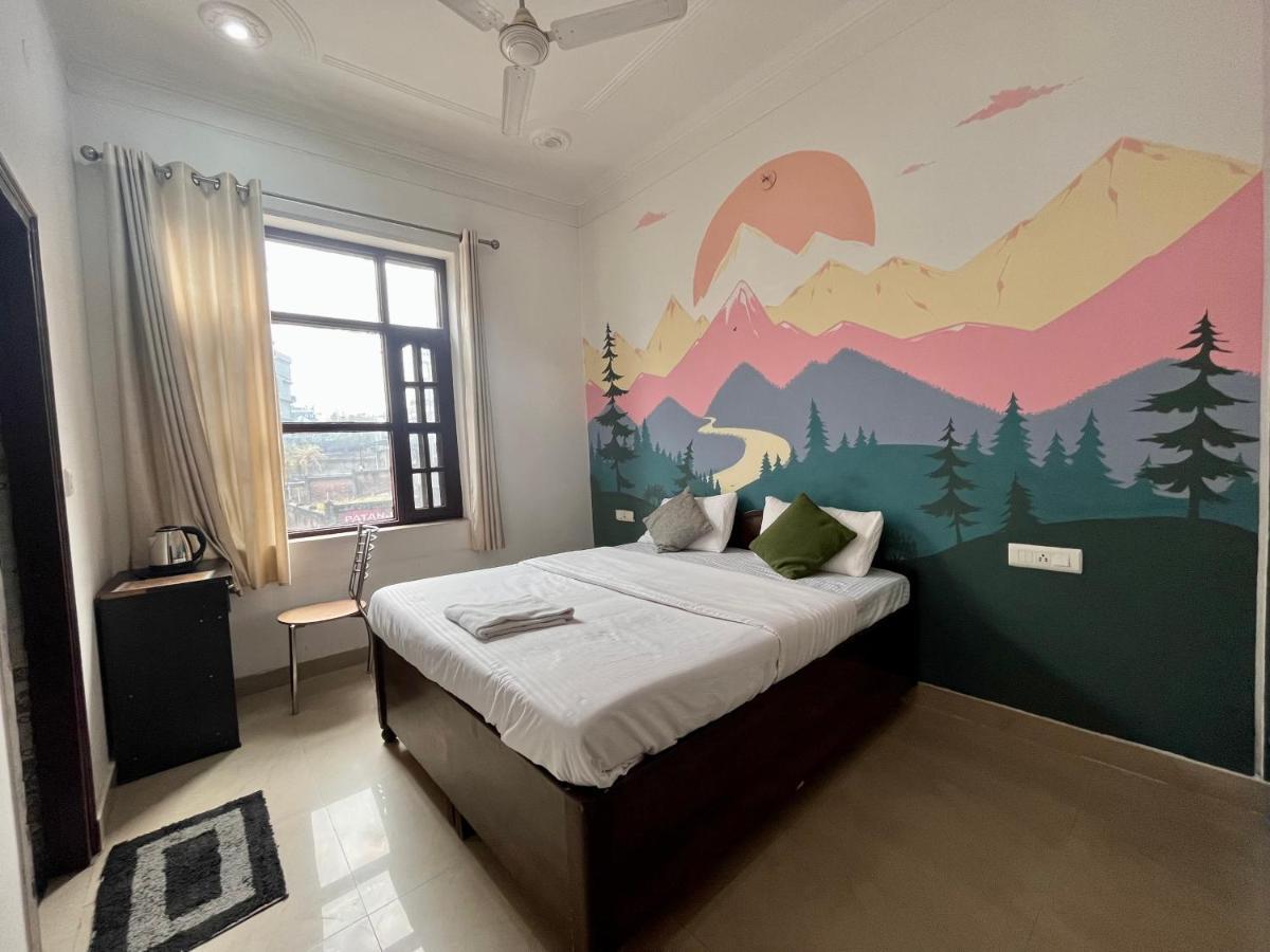 Joey'S Homestay ริชิเคช ภายนอก รูปภาพ